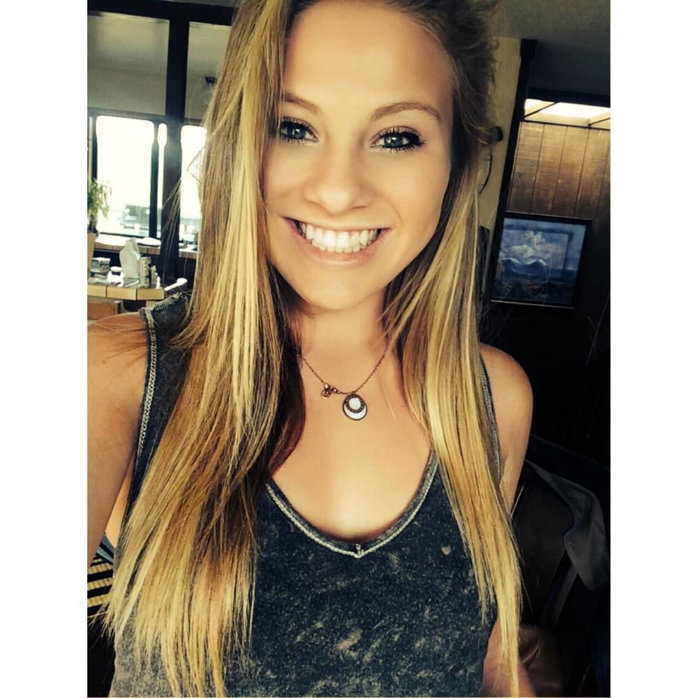 Meet your Posher, Daniela